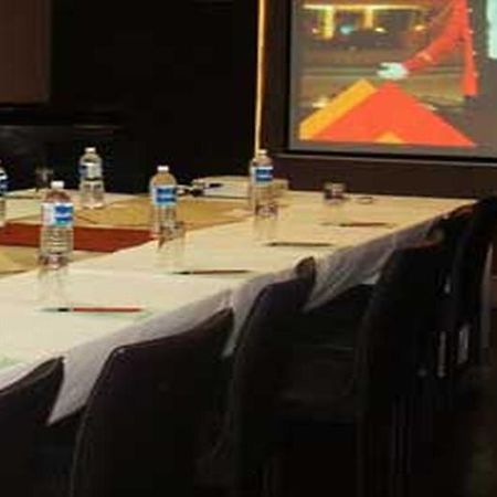 Hotel Siesta Hinjewadi Pune Extérieur photo