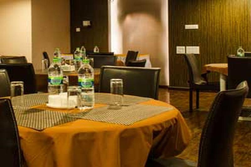 Hotel Siesta Hinjewadi Pune Extérieur photo